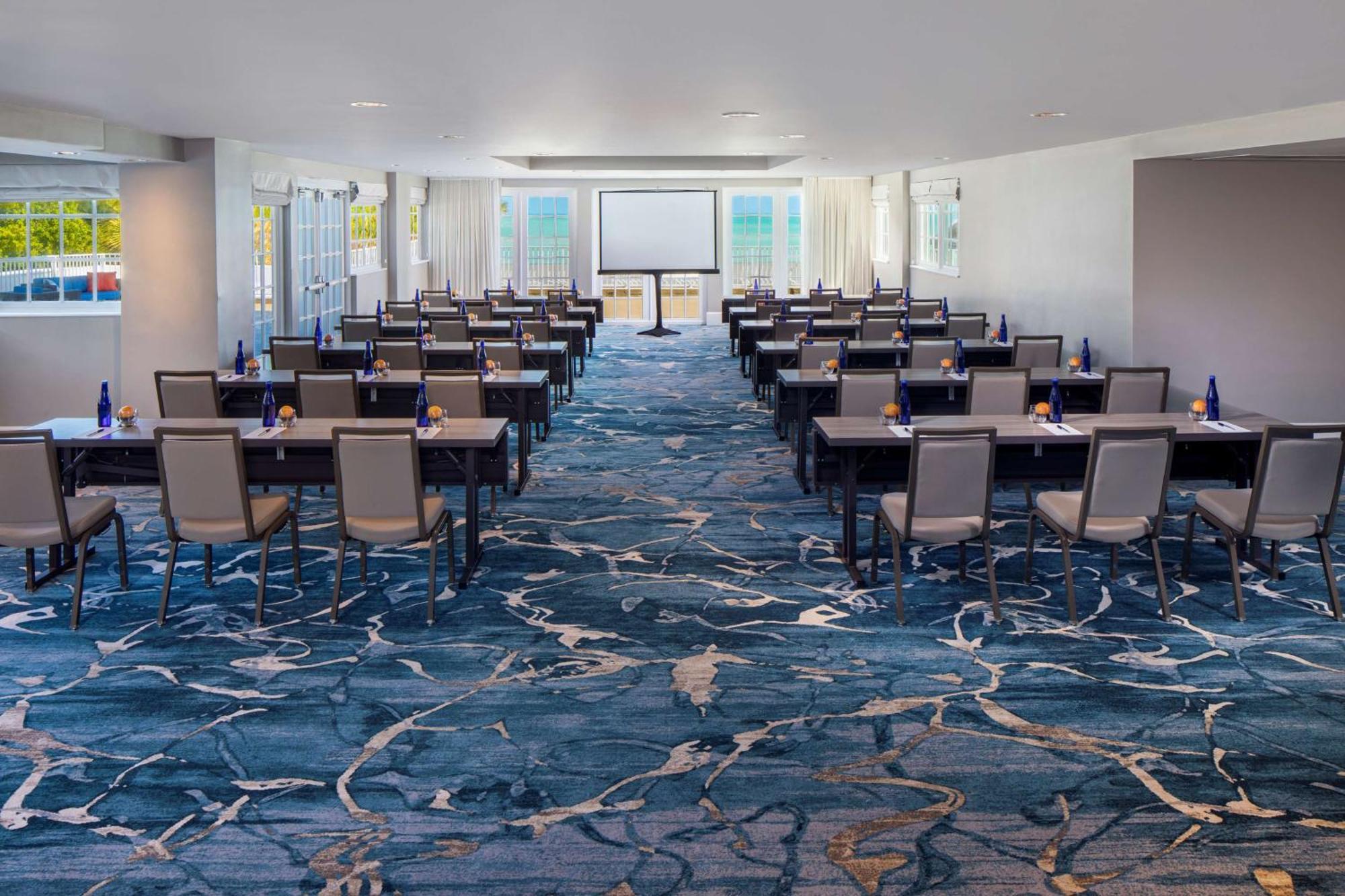 The Reach Key West, Curio Collection By Hilton Hotel Exterior photo